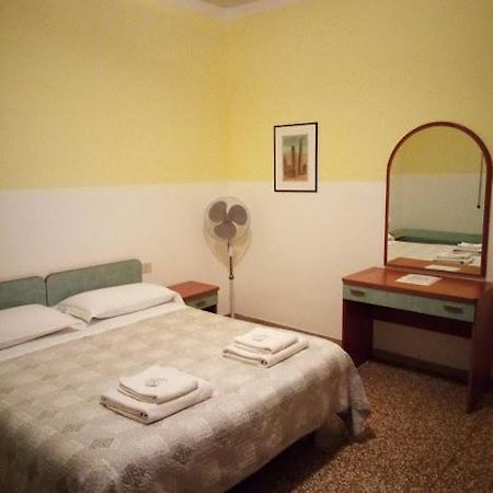 B&B Silvano โบโลญญา ภายนอก รูปภาพ