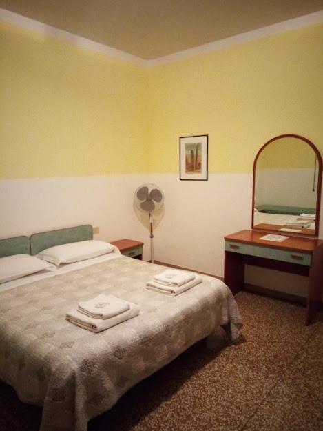 B&B Silvano โบโลญญา ภายนอก รูปภาพ